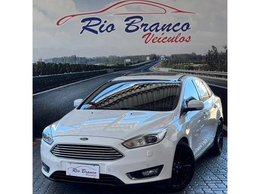 FORD - FOCUS - 2016/2016 - Branca - R$ 69.900,00