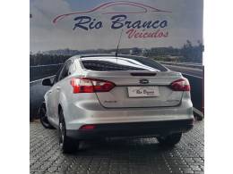 FORD - FOCUS - 2015/2015 - Prata - R$ 51.900,00