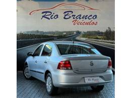 VOLKSWAGEN - VOYAGE - 2012/2013 - Prata - R$ 38.900,00