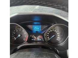 FORD - FOCUS - 2015/2015 - Prata - R$ 51.900,00