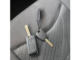 PEUGEOT - 308 - 2013/2014 - Preta - R$ 42.900,00