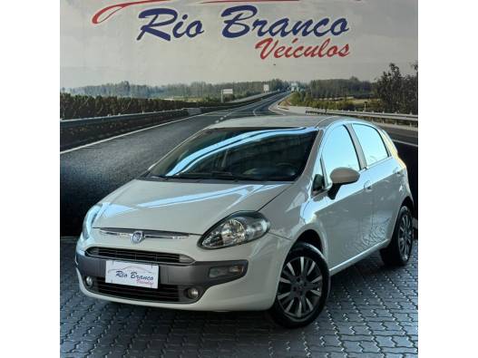FIAT - PUNTO - 2013/2013 - Branca - R$ 39.900,00