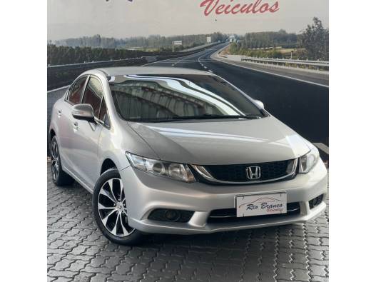 HONDA - CIVIC - 2015/2016 - Prata - R$ 83.900,00