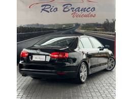 VOLKSWAGEN - JETTA - 2010/2011 - Preta - R$ 67.900,00