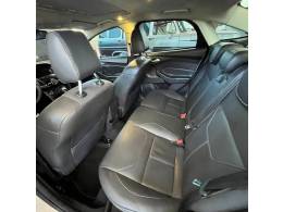 FORD - FOCUS - 2016/2016 - Branca - R$ 69.900,00