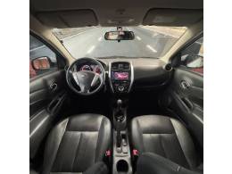 NISSAN - VERSA - 2017/2017 - Branca - R$ 51.900,00