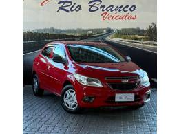 CHEVROLET - ONIX - 2015/2016 - Vermelha - R$ 47.900,00