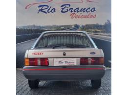 FORD - ESCORT - 1995/1996 - Prata - R$ 19.900,00