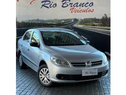 VOLKSWAGEN - VOYAGE - 2012/2013 - Prata - R$ 38.900,00