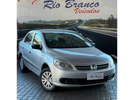 VOLKSWAGEN - VOYAGE - 2012/2013 - Prata - R$ 38.900,00