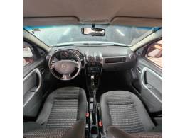RENAULT - SANDERO - 2011/2012 - Branca - R$ 33.900,00