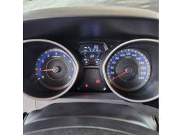 HYUNDAI - ELANTRA - 2011/2012 - Prata - R$ 63.900,00