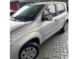 FIAT - UNO - 2011/2012 - Prata - R$ 31.900,00