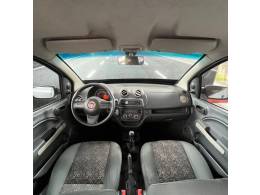 FIAT - UNO - 2011/2012 - Prata - R$ 31.900,00