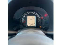 FIAT - MOBI - 2016/2017 - Vermelha - R$ 36.900,00