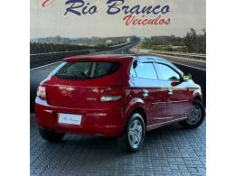 CHEVROLET - ONIX - 2015/2016 - Vermelha - R$ 47.900,00