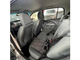 FIAT - UNO - 2011/2012 - Prata - R$ 31.900,00