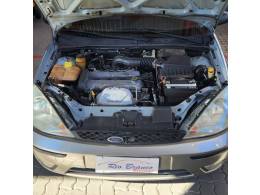 FORD - FOCUS - 2004/2004 - Prata - R$ 23.900,00