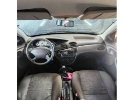 FORD - FOCUS - 2007/2007 - Verde - R$ 21.900,00