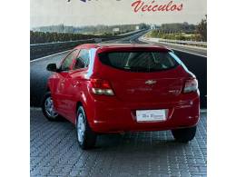 CHEVROLET - ONIX - 2015/2016 - Vermelha - R$ 47.900,00