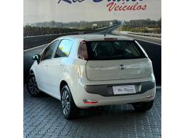FIAT - PUNTO - 2013/2013 - Branca - R$ 39.900,00