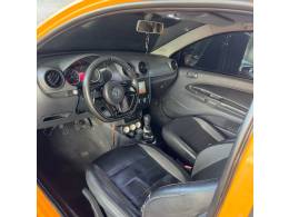 VOLKSWAGEN - SAVEIRO - 2012/2012 - Laranja - R$ 59.900,00