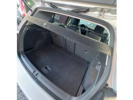VOLKSWAGEN - GOLF - 2015/2015 - Prata - R$ 74.900,00