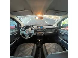 FIAT - MOBI - 2016/2017 - Vermelha - R$ 36.900,00