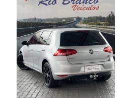 VOLKSWAGEN - GOLF - 2014/2015 - Prata - R$ 74.900,00