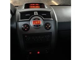 RENAULT - MÉGANE - 2011/2011 - Preta - R$ 33.900,00
