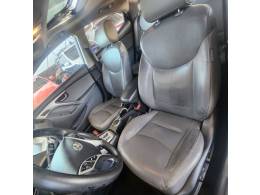 HYUNDAI - ELANTRA - 2011/2012 - Prata - R$ 63.900,00